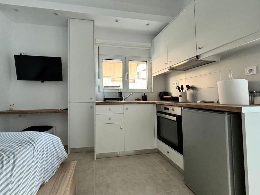 Bright New Small Apartment *